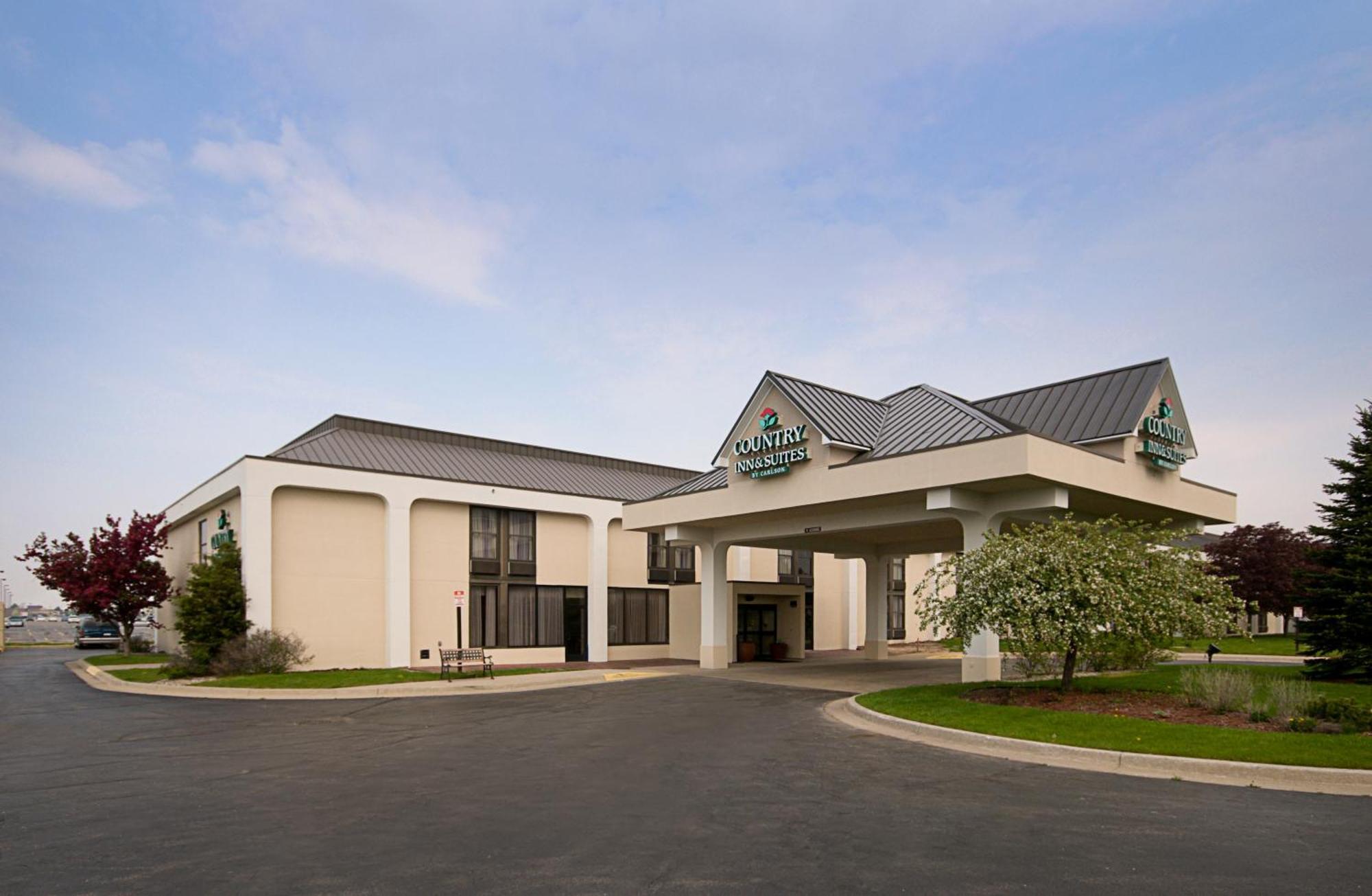 Quality Inn & Suites Saginaw Exterior foto