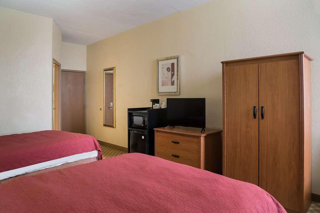Quality Inn & Suites Saginaw Quarto foto