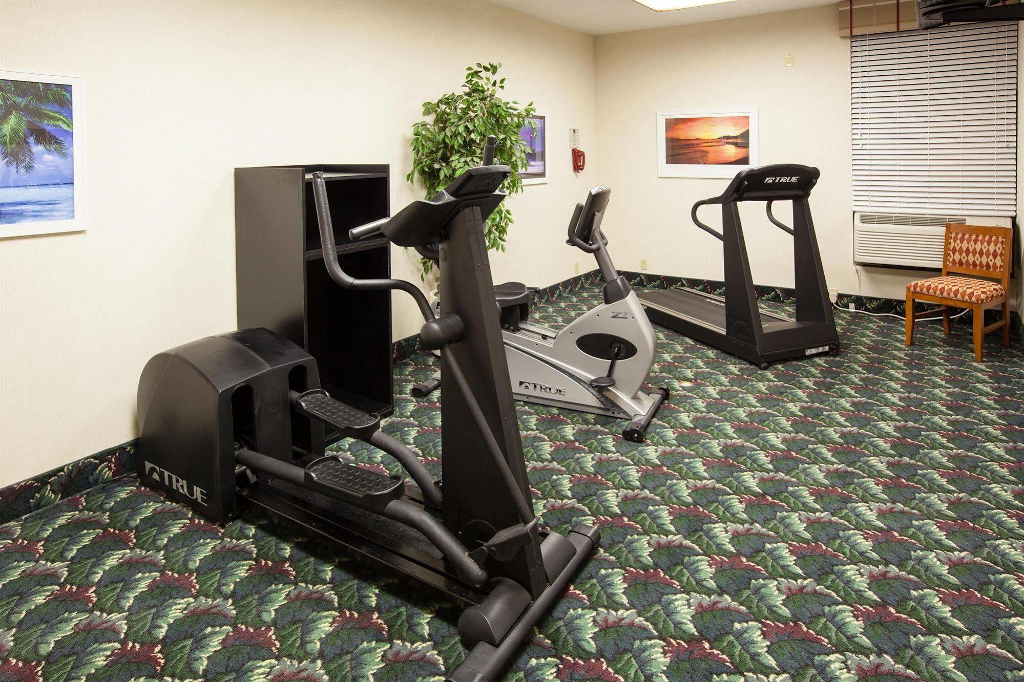 Quality Inn & Suites Saginaw Facilidades foto